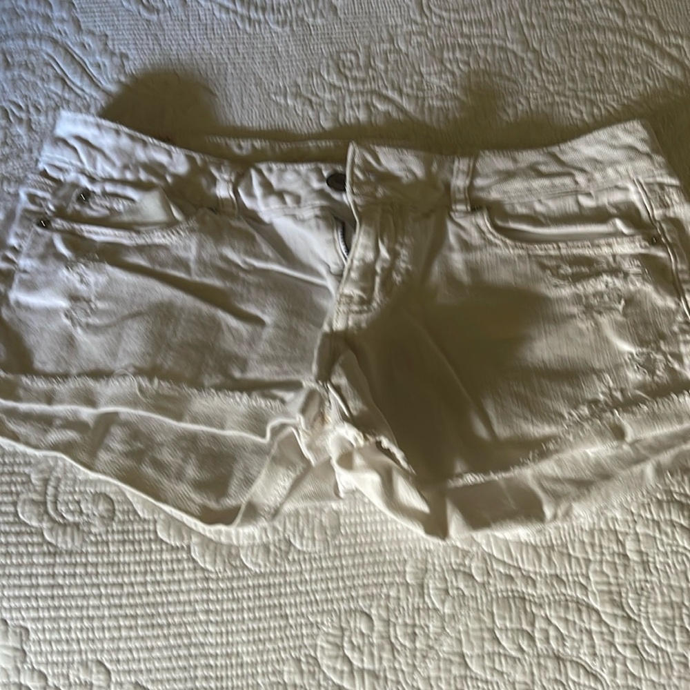 American Eagle shorty shorts